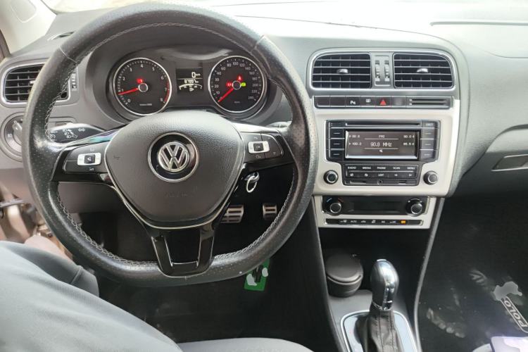 Used Volkswagen Polo 2014 1.6L Cross Polo Automatic
