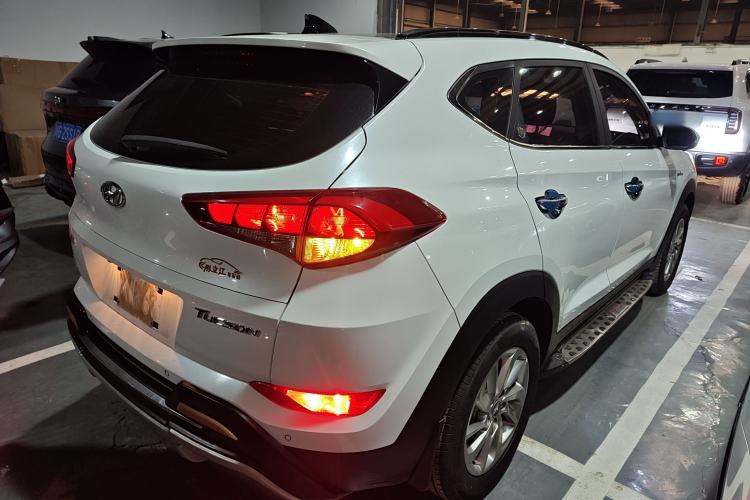 Used Hyundai Tucson 2018 1.6T Dual-Clutch Two-Wheel Drive 15th Anniversary Special Edition
