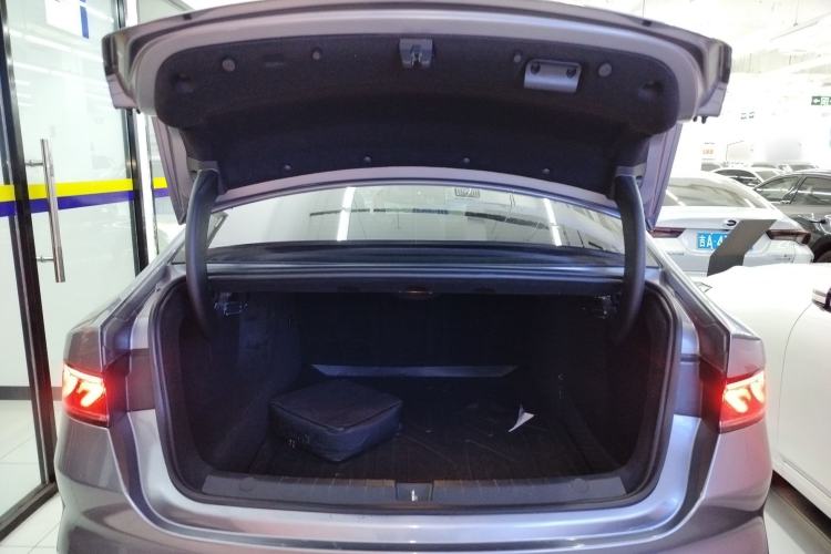 Used BYD Qin PLUS 2024 HONOR Edition DM-i 55KM Leading Model
