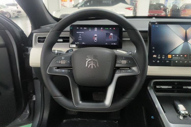 Used BYD Qin PLUS 2025 EV Smart Drive Edition 420KM Leading Model