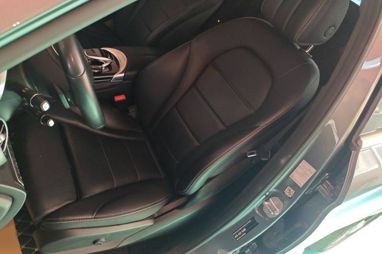 Used Mercedes-Benz GLC 2017 GLC 260 4MATIC Luxury Model