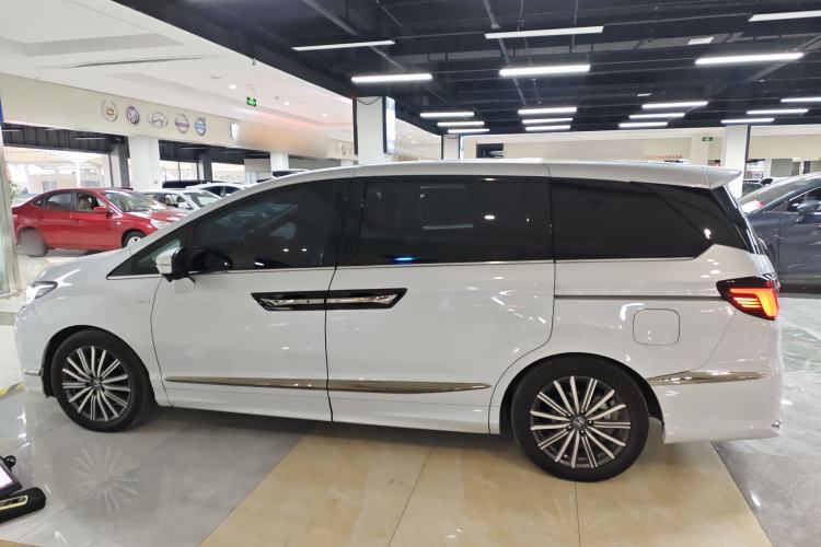 Used Honda Elysion 2024 2.0L eHEV Luxury Edition

