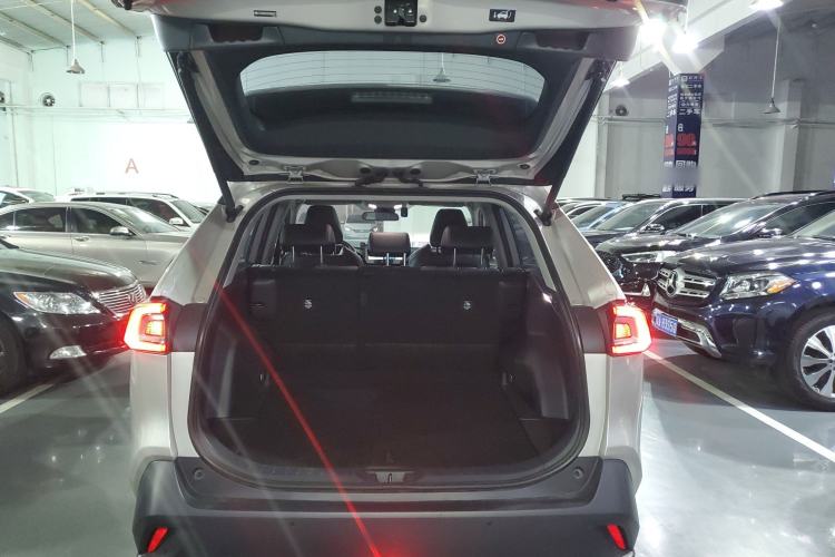 Used Toyota Wildlander 2023 Dual-Motor 2.5L E-CVT Two-Wheel Drive Luxury PLUS Edition