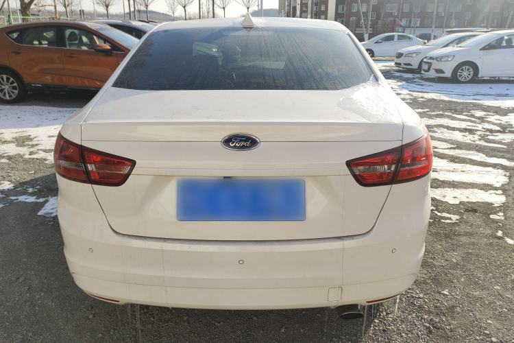 Used Ford Escort 2015 1.5L Automatic Comfort Model
