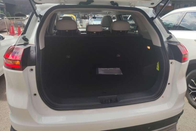 Used Geely Auto Emgrand X7 Sport 2022 1.8TD DCT Zhiya Trim
