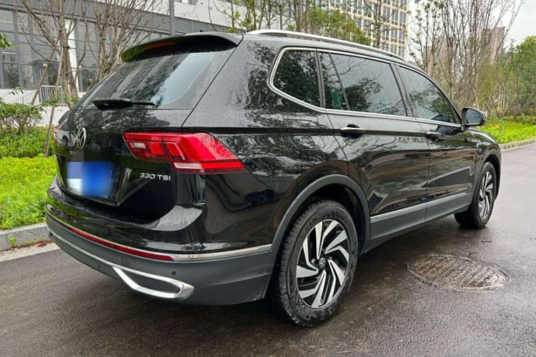 Used Volkswagen Tiguan L 2023 330TSI Automatic Two-Wheel Drive Smart Edition
