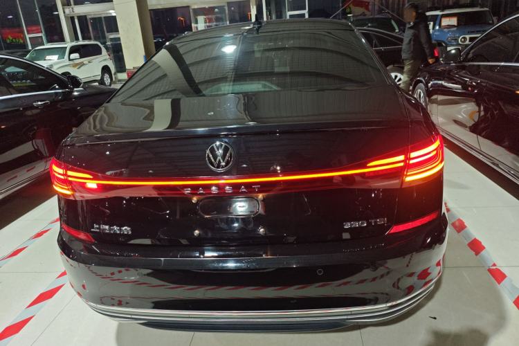 Used Volkswagen Passat 2024 330TSI Starry Elite Edition
