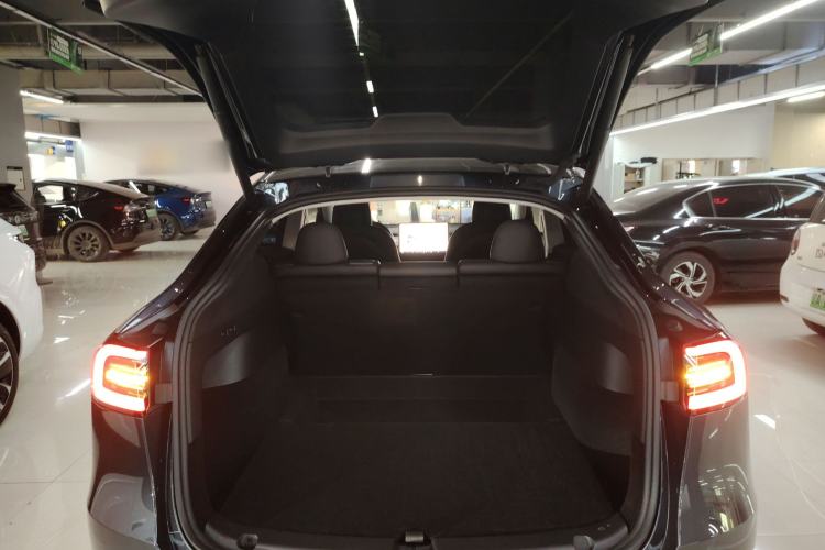 Used Tesla Model Y 2024 Rear-Wheel-Drive Version