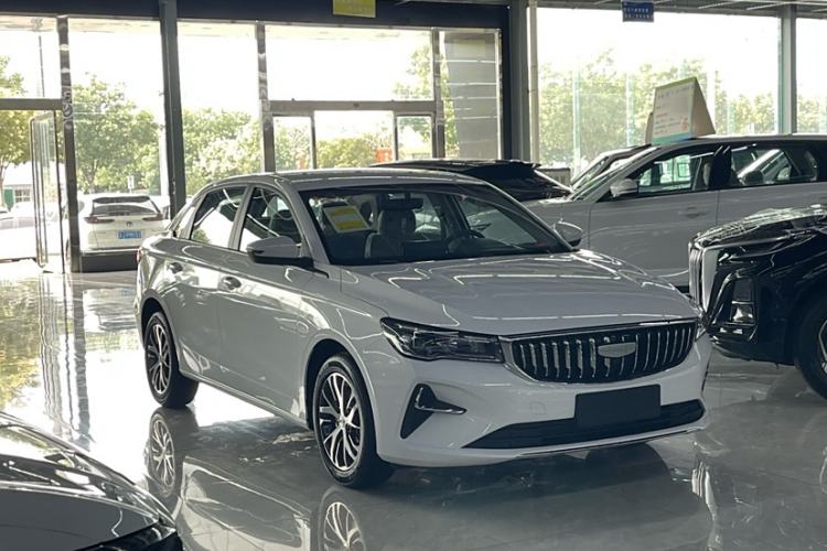 Used Geely Auto Emgrand 2025 4th Generation 1.5L CVT Starry Edition
