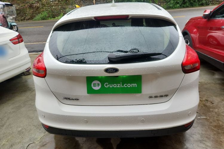 Used Ford Focus 2017 Hatchback 1.6L Automatic Fashion Edition Smart Drive Version
