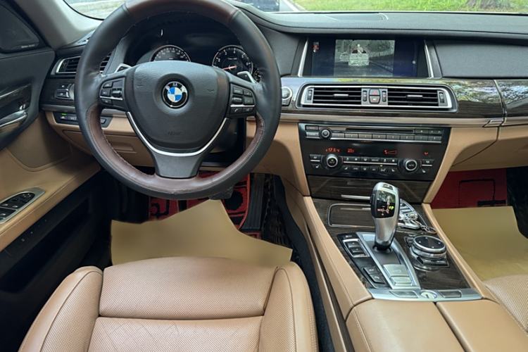 Used BMW 7 Series 2013 740Li Luxury Model
