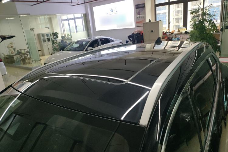 Used  Lingyun 2019 1.6T Two-Wheel Drive Diamond Edition
