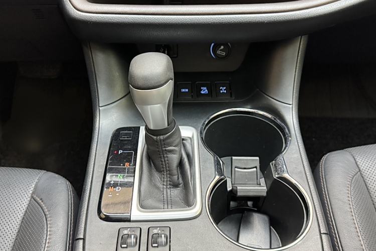 Used Toyota Highlander 2015 2.0T Four-Wheel Drive Luxury Edition 7-Seater
