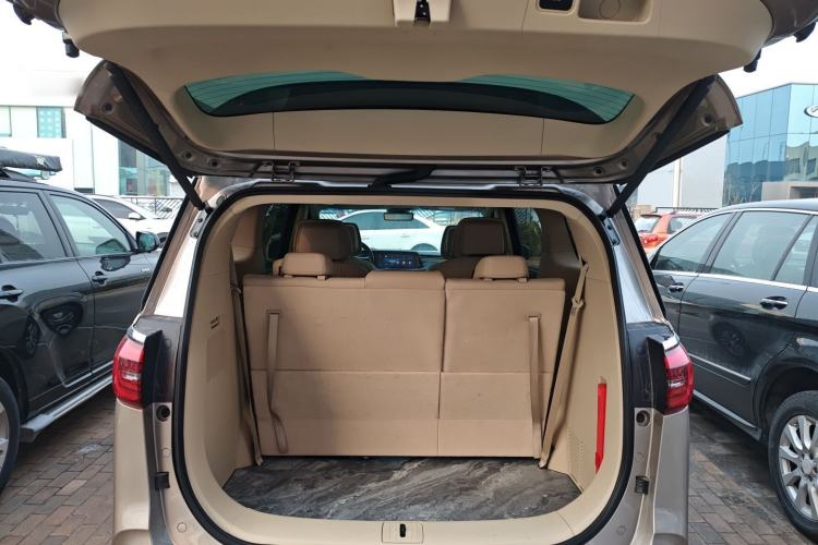 Used Buick GL8 2023 ES Lu Zun Deluxe Model
