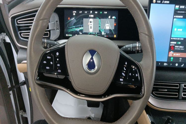 Used Denza D9 2022 DM-i 970 Four-Wheel Drive Prestige Model