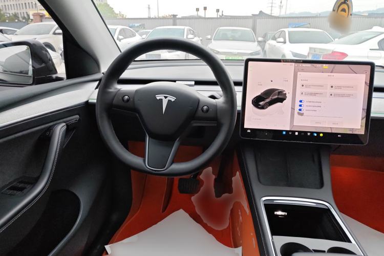 Used Tesla Model Y 2023 Rear-Wheel-Drive Version
