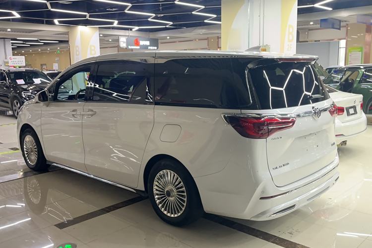 Used Buick GL8 2022 ES Landtrek 653T Comfort Edition
