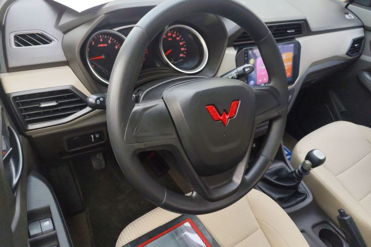 Used Wuling Hongguang 2021 1.5L Revised S Standard Version Hydraulic-Power-Assisted LAR