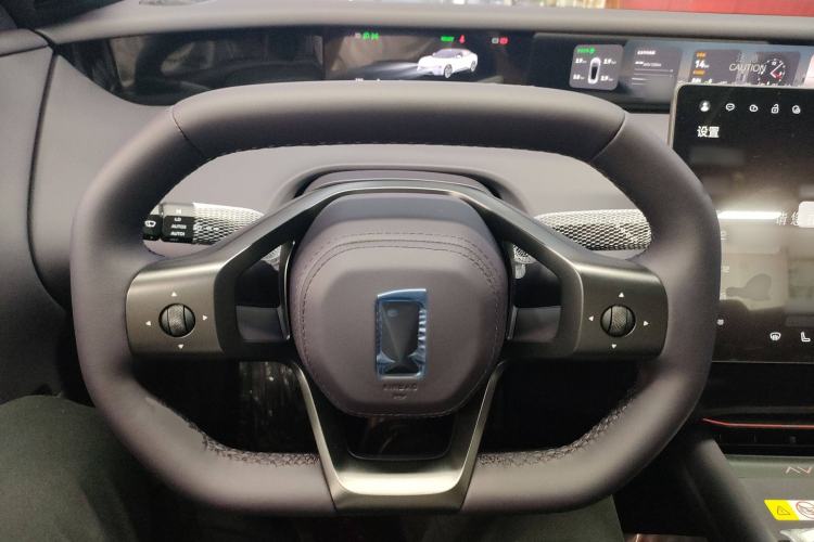 Used  06 2025 Max All-Electric Version
