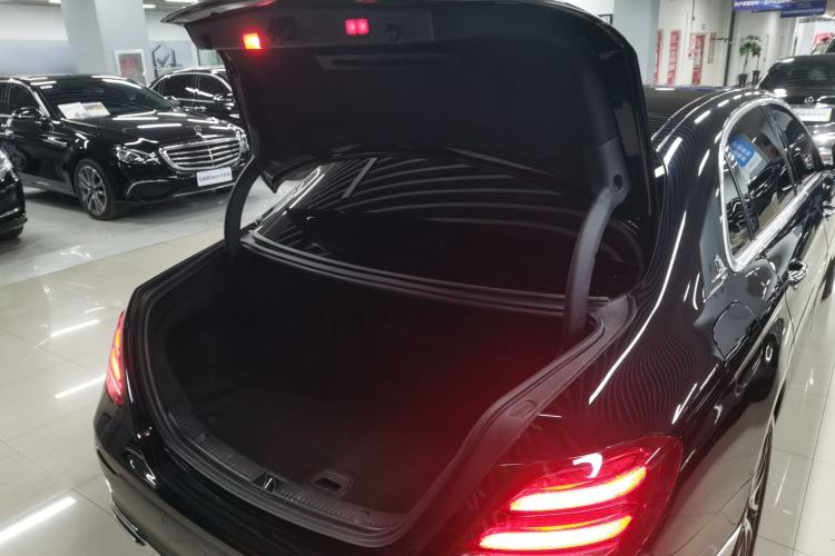 Used Mercedes-Benz E-Class 2019 E 300 L Luxury Model