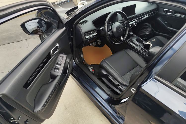 Used Honda Civic 2022 240TURBO CVT Dynamic Edition
