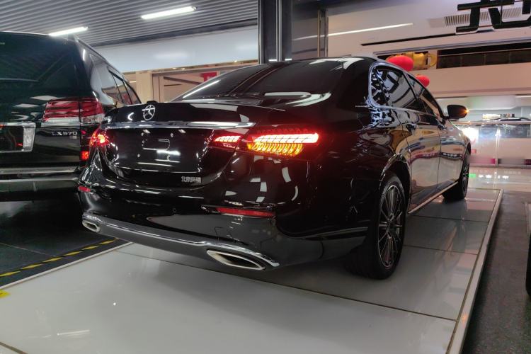 Used Mercedes-Benz E-Class 2023 Facelift E 260 L
