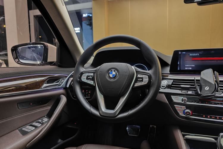 Used BMW 5 Series 2019 Facelifted 525Li Luxury Package
