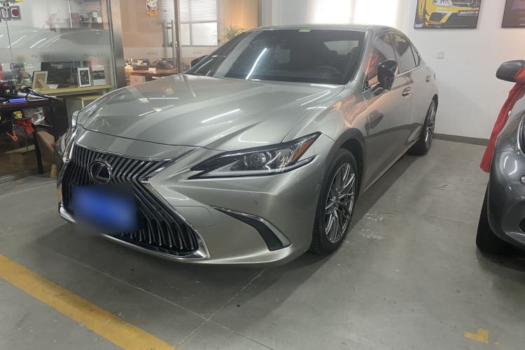Used Lexus ES 2020 260 Excellence Edition