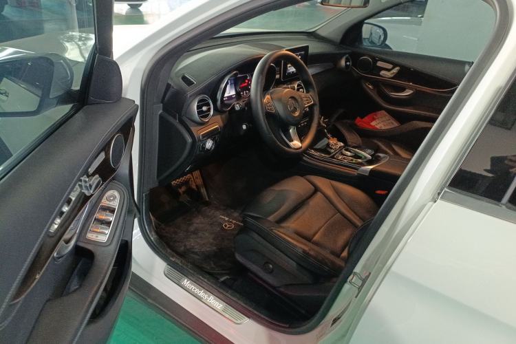 Used Mercedes-Benz GLC 2019 GLC 260 L 4MATIC Dynamic Model