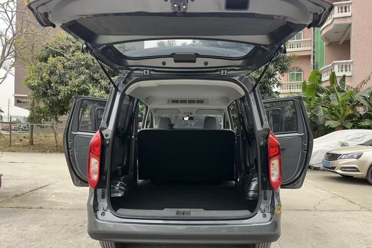 Used Wuling Hongguang New Energy 2024 All-Electric Model 300KM Standard Version
