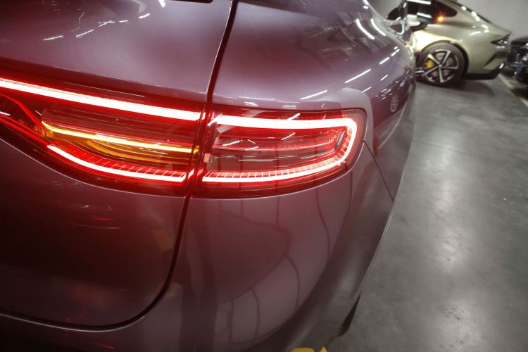 Used Hima Luxeed R7 2024 All-Electric 667 km Max
