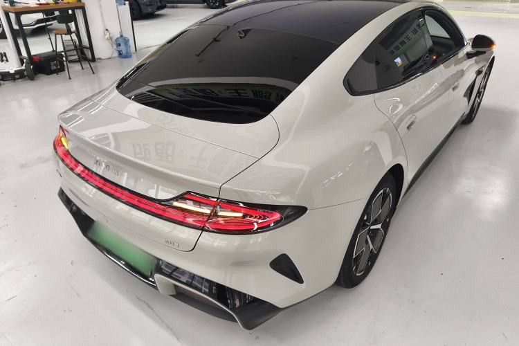 Used  SU7 2024 Rear-Drive Long-Range Intelligent Driving Version
