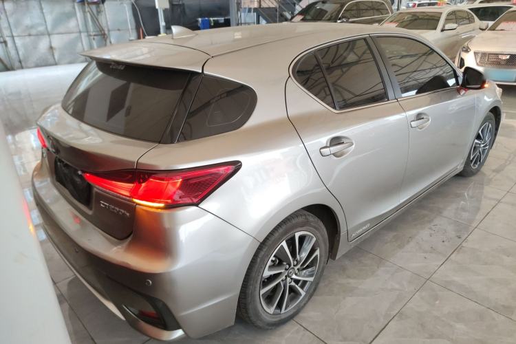 Used Lexus CT 2017 CT200h Elite Edition Monotone China VI