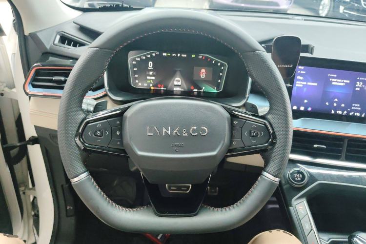 Used Lynk & Co 06 2020 1.5T YAO Halo
