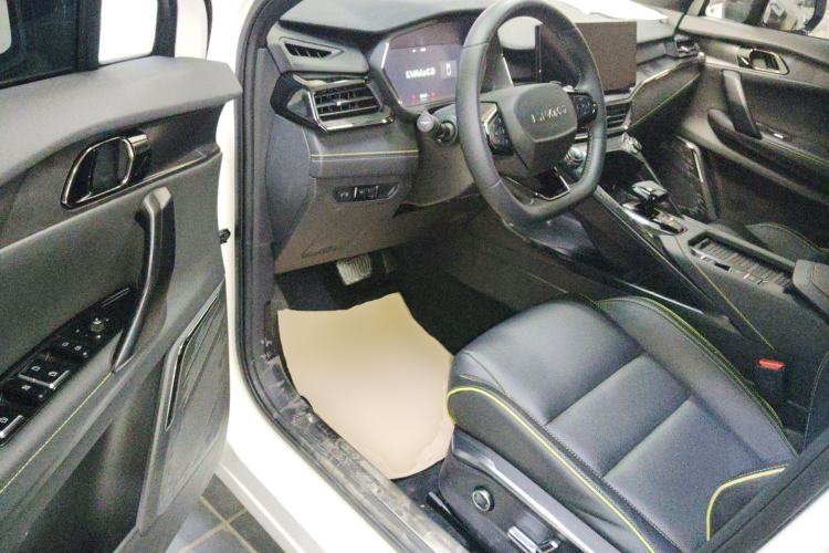 Used Lynk & Co 06 2023 Remix 1.5T Dynamic Halo
