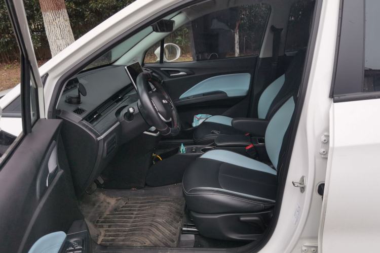 Used NETA V 2021 Long-Range Entertainment Edition Upgrade Model
