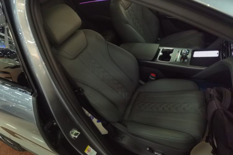 Used BYD Song L DM-i 2025 Intelligent Driving Version 112 km Beyond-Range Type
