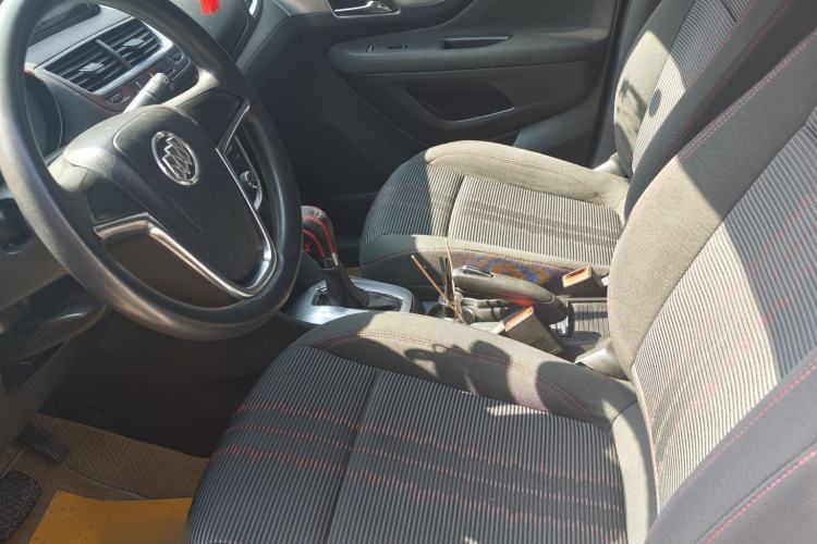 Used Buick Encore 2015 1.4T Automatic Two-Wheel Drive Urban Elite Version
