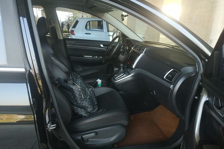 Used Haval M6 2017 1.5T Automatic Two-Wheel Drive Elite Model
