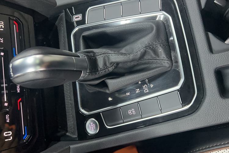 Used Volkswagen Magotan 2023 2 Million Units Commemorative Edition 330TSI DSG Luxury Version