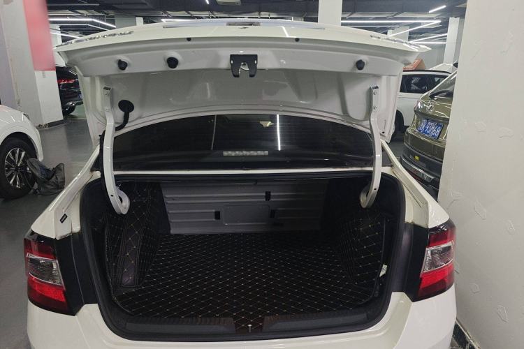 Used Skoda Rapid 2019 1.5L Automatic Comfort Edition China VI Standard
