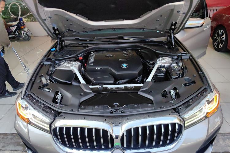 Used BMW 5 Series 2022 Restyled 530Li Leading Edition M Sport Package
