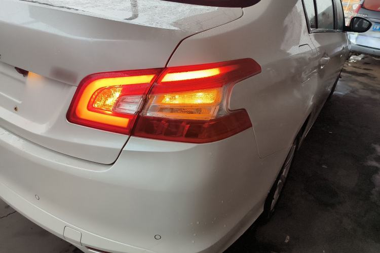 Used Peugeot 408 2014 1.8L Manual Leading Edition