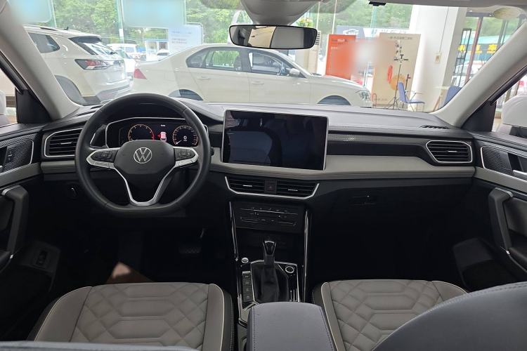 Used Volkswagen Tayron 2023 300TSI Two-Wheel-Drive Luxury Plus Advanced Edition
