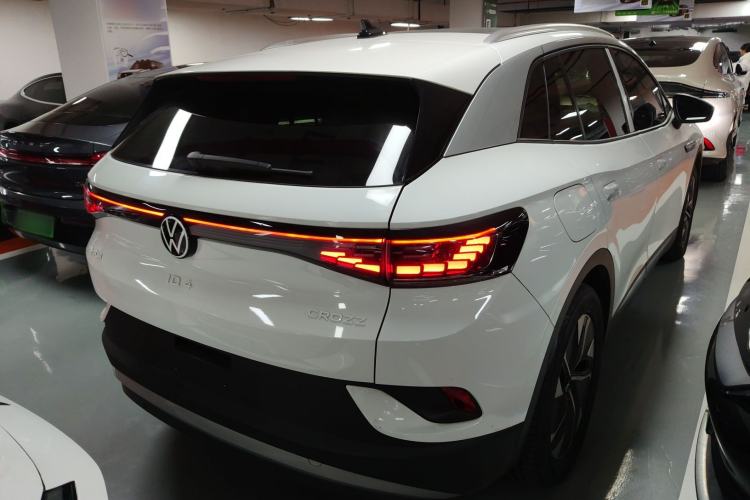 Used Volkswagen ID.4 CROZZ 2022 Long-Range PURE+ Edition
