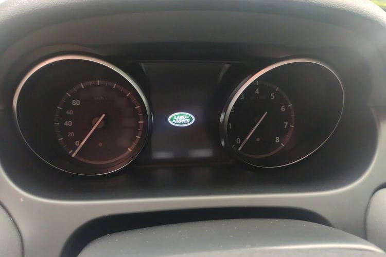 Used Land Rover Discovery Sport 2018 240 PS PURE Edition
