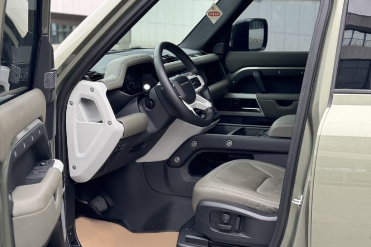 Used Land Rover Defender 2020 110 P400 HSE
