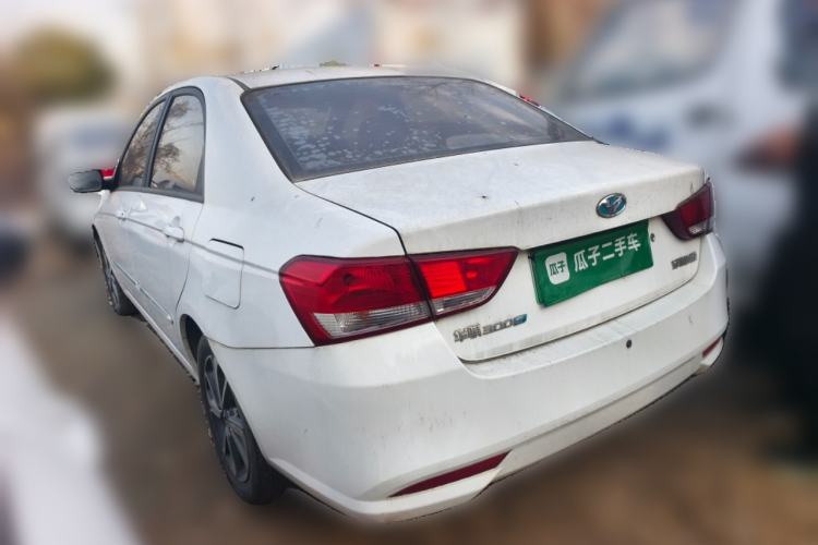 Used  300E 2017 Standard Model