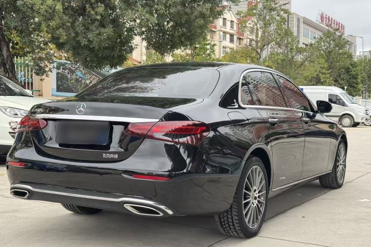 Used Mercedes-Benz E-Class 2023 Facelift E 260 L
