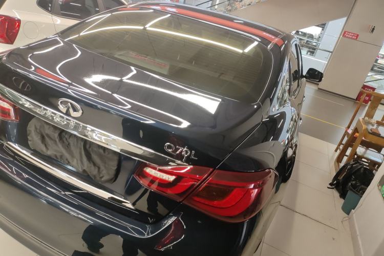 Used Infiniti Q70 2019 Q70L 2.0T Enjoyment Edition
